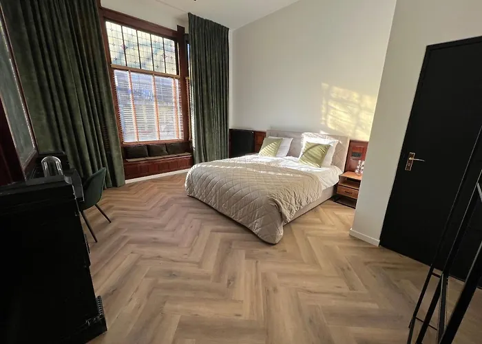 Boutique De Kade Zaandam-amsterdam * Zaandam